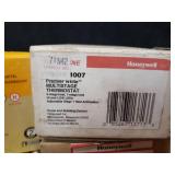 Lot of Assorted HVAC Parts - Honeywell Thermostats, Heat Pump Controls and More