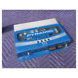 Pyramid Super Blue PB446X 600 watt Amplifier