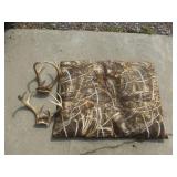 White Tail Rattling Horns & Dog Pad