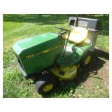 John Deere 165 Lawn Tractor