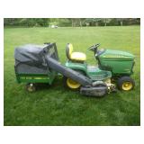 John Deere GT 235 Lawn Tractor