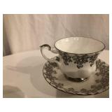 4 Tea cups & Saucers