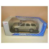 1/18 SCALE DIE-CAST - ANSON COLLECTIBLES 2002 ESCALADE. NEW IN BOX. GREAT PIECE - SEE PICTURES.
