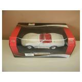 1/18 SCALE DIE-CAST - REVELL MONOGRAM "CANNADAYS HOBBY 1 OF 2,502. 1969 CORVETTE CONVERTIBLE NEW IN BOX. GREAT PIECE - SEE PICTURES.