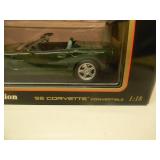1/18 SCALE DIE-CAST - MAISTO SPECIAL EDITION GREEN 1998 CORVETTE CONVERTIBLE. NEW IN BOX. GREAT PIECE - SEE PICTURES.