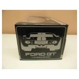 1/18 SCALE DIE-CAST - FORD GT CONCEPT. NEW IN BOX. GREAT PIECE - SEE PICTURES.