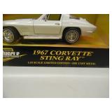 1/18 SCALE DIE-CAST - AMERICAN MUSCLE 1967 CORVETTE STINGRAY - NEW IN BOX! - GREAT PIECE! - SEE PICTURES!