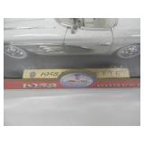 1/18 SCALE DIE-CAST - MOTOR MAX 1958 CHEVROLET CORVETTE - NEW IN BOX! - GREAT PIECE! - SEE PICTURES!