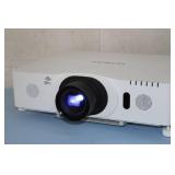 Hitachi CP-WU8440 WUXGA High Definition HD Conference Room 3LCD Projector w/ 4200 Lumens of Brightness