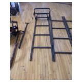 Dear Stand with Ladder