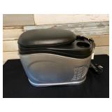 Rubbermaid Car Thermos Electric Cooler, Freezer and Warmer all in one New