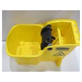 Rubbermaid Commercial Products 31 Qt. Tandem Mop Bucket