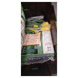 Scotts Turf Builder and Grass Seed ...
