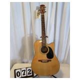Alvrez Electric Guitar w/case