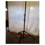 "On Stage" Adjustable Stand