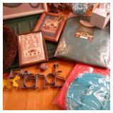 HUGE home decor lot with Bird and f...