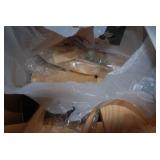 Tons of hobby wood to aid in your w...