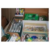 Large Lot of Holiday Lighting, Deco...