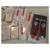 Sizzix Little Die Cutter Machine wi...