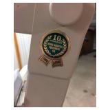 MSRP $6500 MCKESSON EZ WAY Easy Way Battery Powered Electric EZ Lift **400 lb Capacity** Patient Loved One Transfer From Floor Lift With BATTERY, CHARGER, NEW SLING & SCALE - GREAT WORKING CONDITI