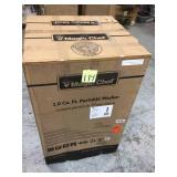 Magic Chef  2.0 cu. ft. Compact Portable Top Load Washer in White not used