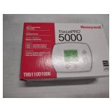 Honeywell Focus Pro 5000 Programmab...