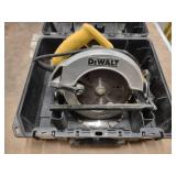 Dewalt 7 1/4 Circular Saw with Brak...