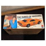 1997 AMT/ERTL Dukes Of Hazzard GENERAL LEE Dodge Charger Model Kit