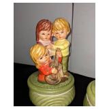 4 Rotating Musical Figurines