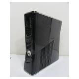 Working XBOX 360 w/Controllers & Games