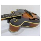 Very Nice KENTUCKY Mandolin Model KM-620 w/Case