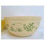 Lot of Vintage PYREX Glass Bowls