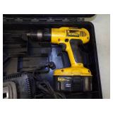 Dewalt Cordless Drill and Charger 18V  Runs