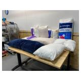 Lot of 9 Various Pillows