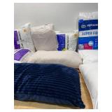 Lot of 9 Various Pillows