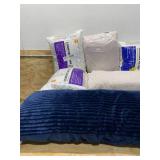 Lot of 9 Various Pillows
