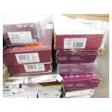 Pallet lot of Laminate and wood flooring.