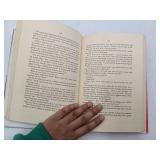 5 Vintage Books-Eat Pray Love, Geisha, A Life, Memoirs of A Geisha, The Pilot