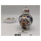 Vintage Aynsley Fine China England Dish & Imari Vase