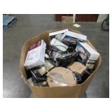WHOLESALE MIXED PALLET OF MISCELLANEOUS COOKWEAR & KITCHEN ITEMS WITH ISSUES STORE RETURNS