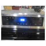 Samsung 6 cu. ft. Smart Wi-Fi Enabled Convection Gas Range with No Preheat AirFry, NX60A6111SS. - Missing Center Grate and 2 Surface Burners (caps are there).