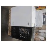 WHOLESALE MIXED PALLET OF MISCELLANEOUS APPLIANCES - FOR PARTS/RESTORE!