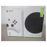 HARD TO FIND FOR THE HOLIDAYS! Microsoft Xbox Series S 512GB Video Game Console Refurbished.  - WORKS GREAT! INCLUDES CABLES AND CONTROLLER - LOW RESERVE OF $250.00!