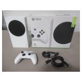 HARD TO FIND FOR THE HOLIDAYS! Microsoft Xbox Series S 512GB Video Game Console Refurbished.  - WORKS GREAT! INCLUDES CABLES AND CONTROLLER - LOW RESERVE OF $250.00!