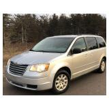 2010 Chrysler Town and Country