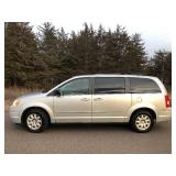 2010 Chrysler Town and Country