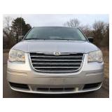 2010 Chrysler Town and Country