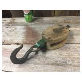 Antique Upton Walton Single Barn Pulley