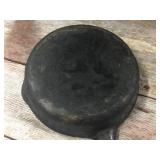 Vintage #6 Cast Iron Skillet