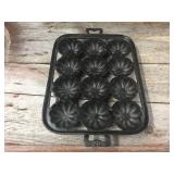 Vintage Cast Iron Turks Head Muffin Pan